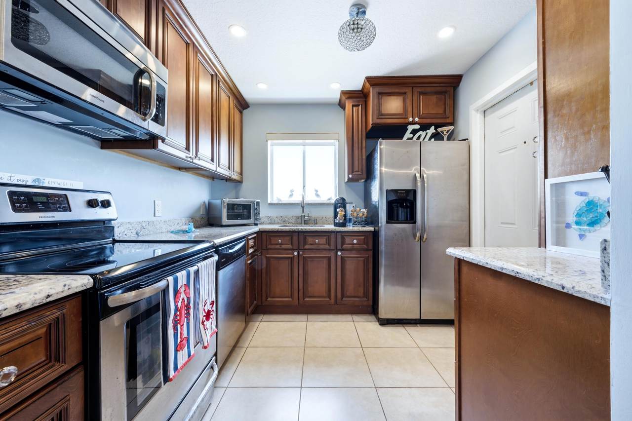 200 Waterway Drive - Photo 1