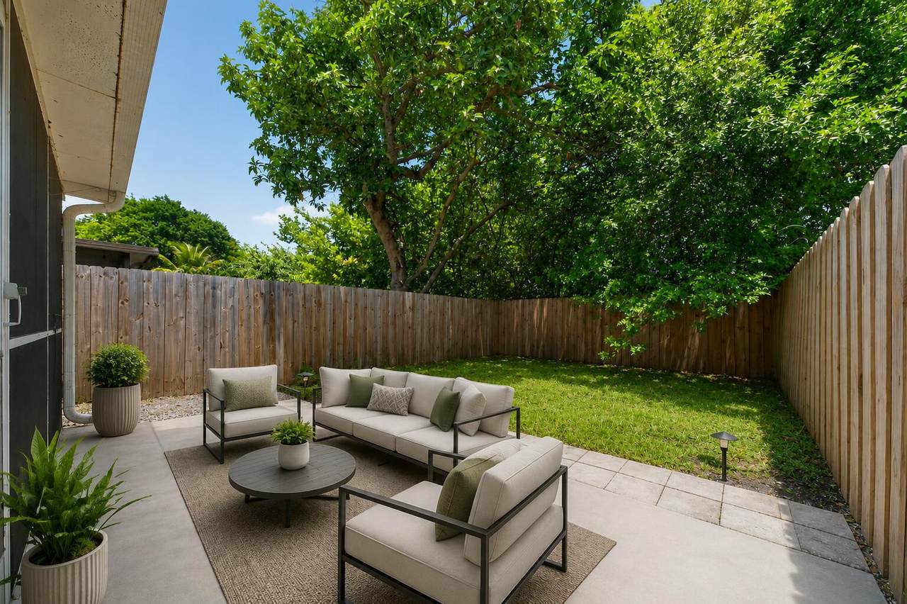 https://bt-photos.global.ssl.fastly.net/beaches/1280_boomver_1_B26053800-2.jpg