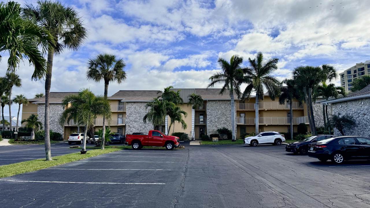 2400 Ocean Drive - Photo 1