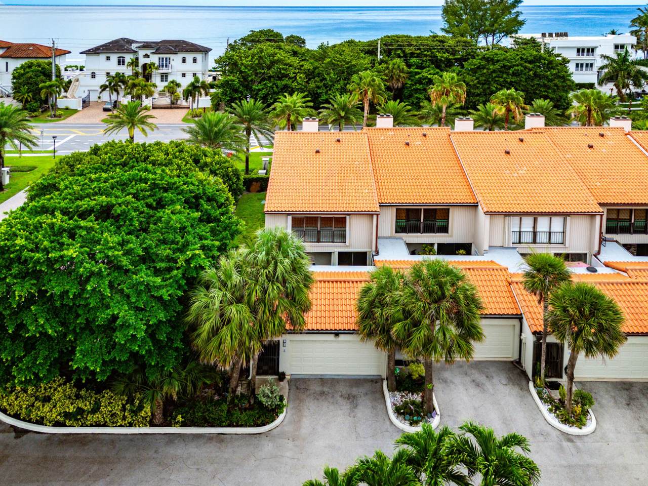 3908 Ocean Boulevard - Photo 1