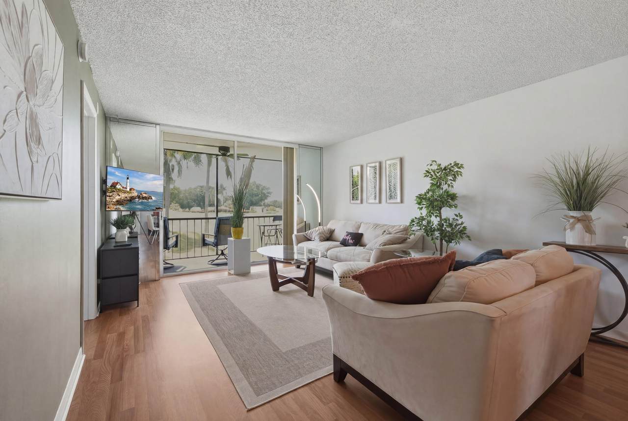9823 Hollybrook Lake Drive - Photo 1