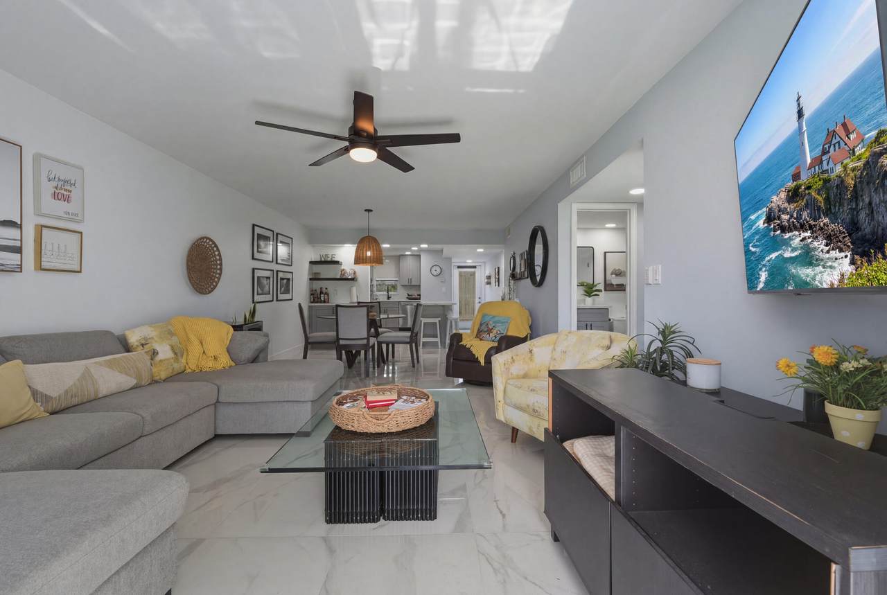9823 Hollybrook Lake Drive - Photo 1