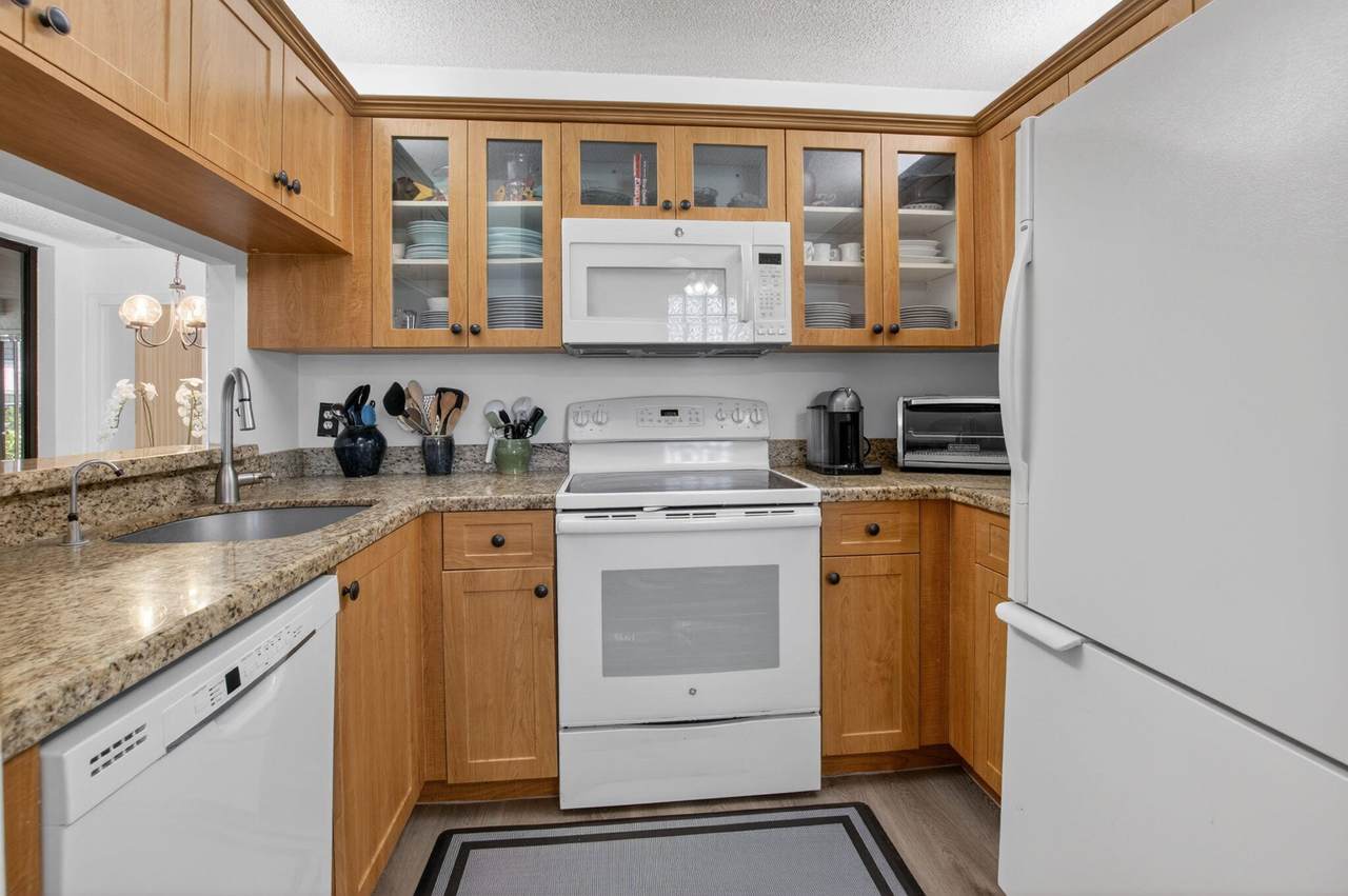 5418 Firenze Drive - Photo 1