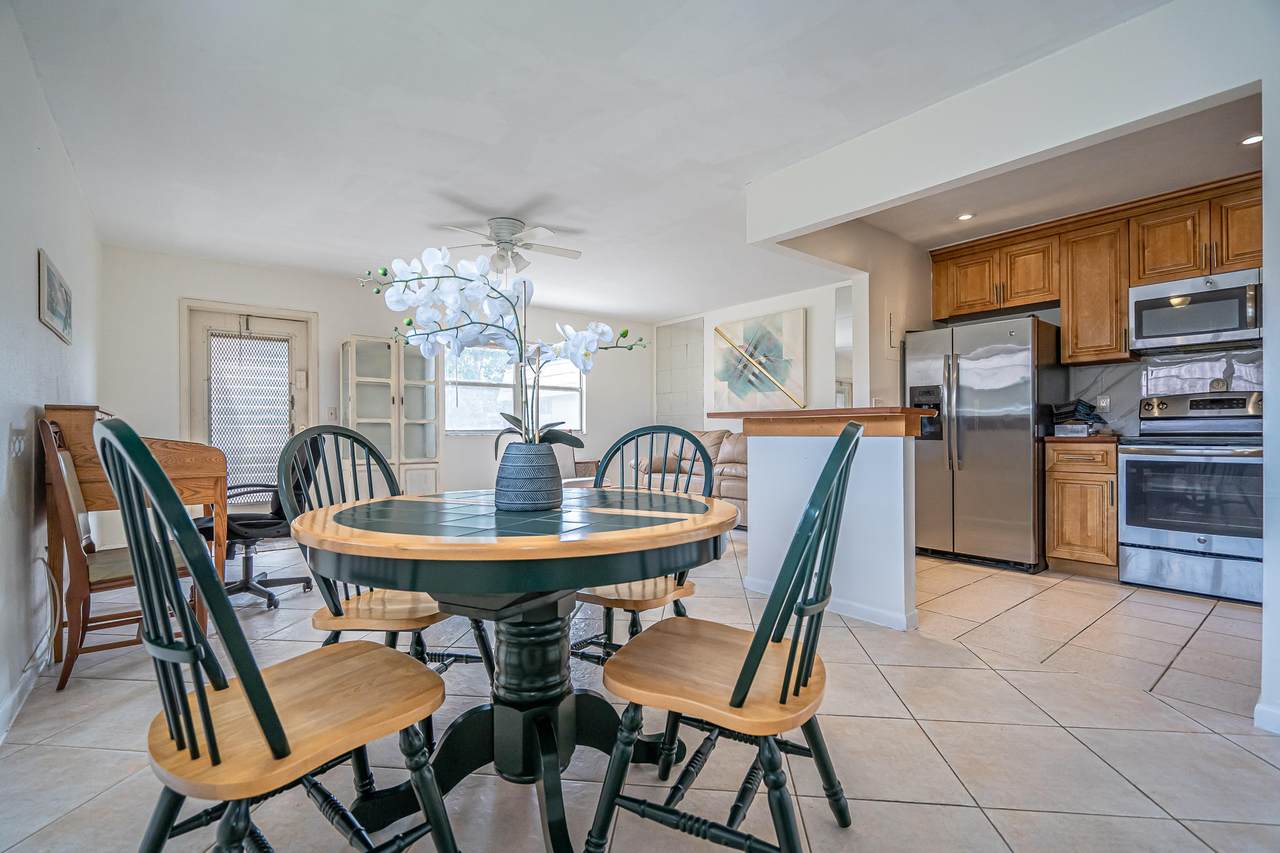 467 Saxony J Way - Photo 1