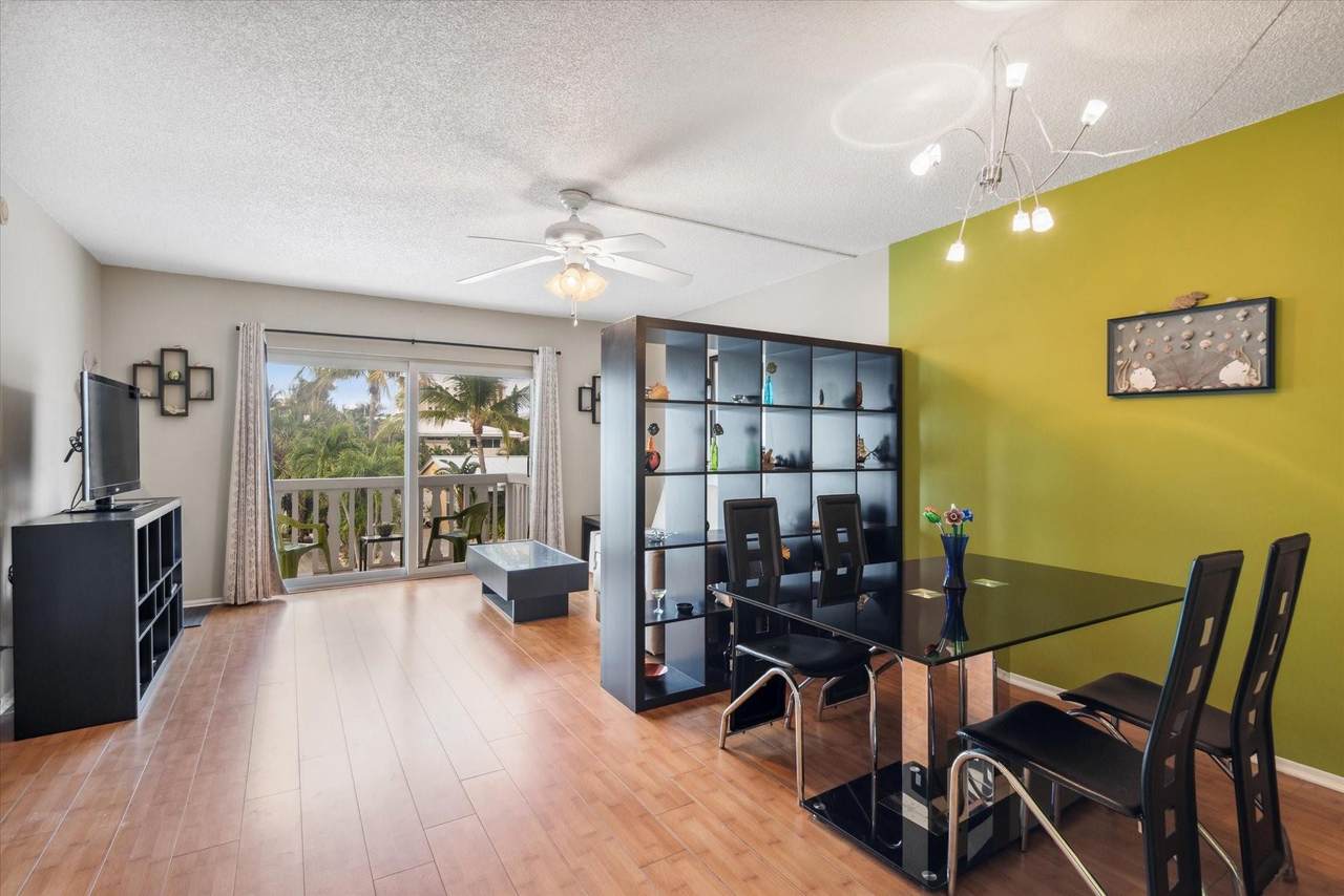 424 Riverside Drive - Photo 1