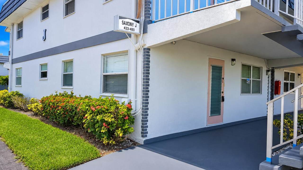 433 Saxony J Way - Photo 1