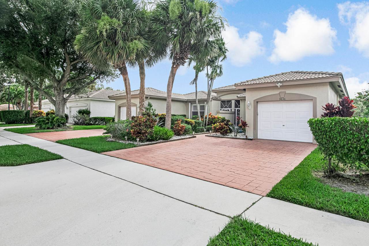 9636 Crescent View Drive - Photo 1