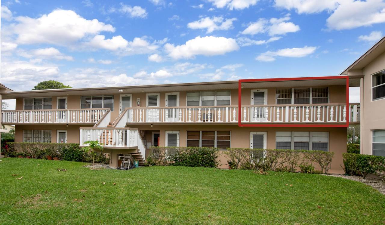322 Windsor - Photo 1
