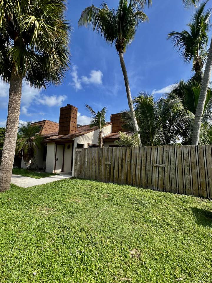 4232 Palm Bay - Photo 1