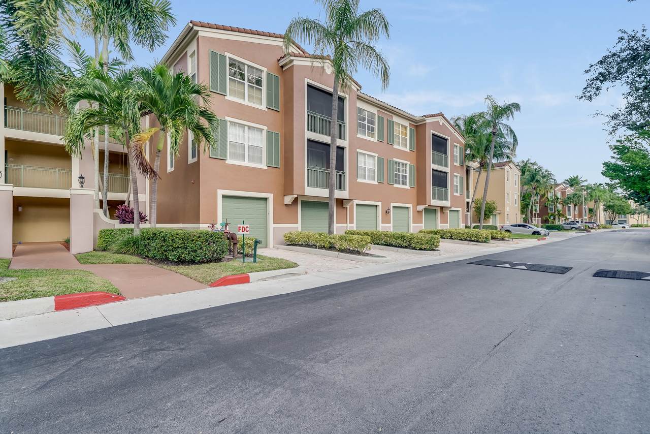 11780 St Andrews Place - Photo 1