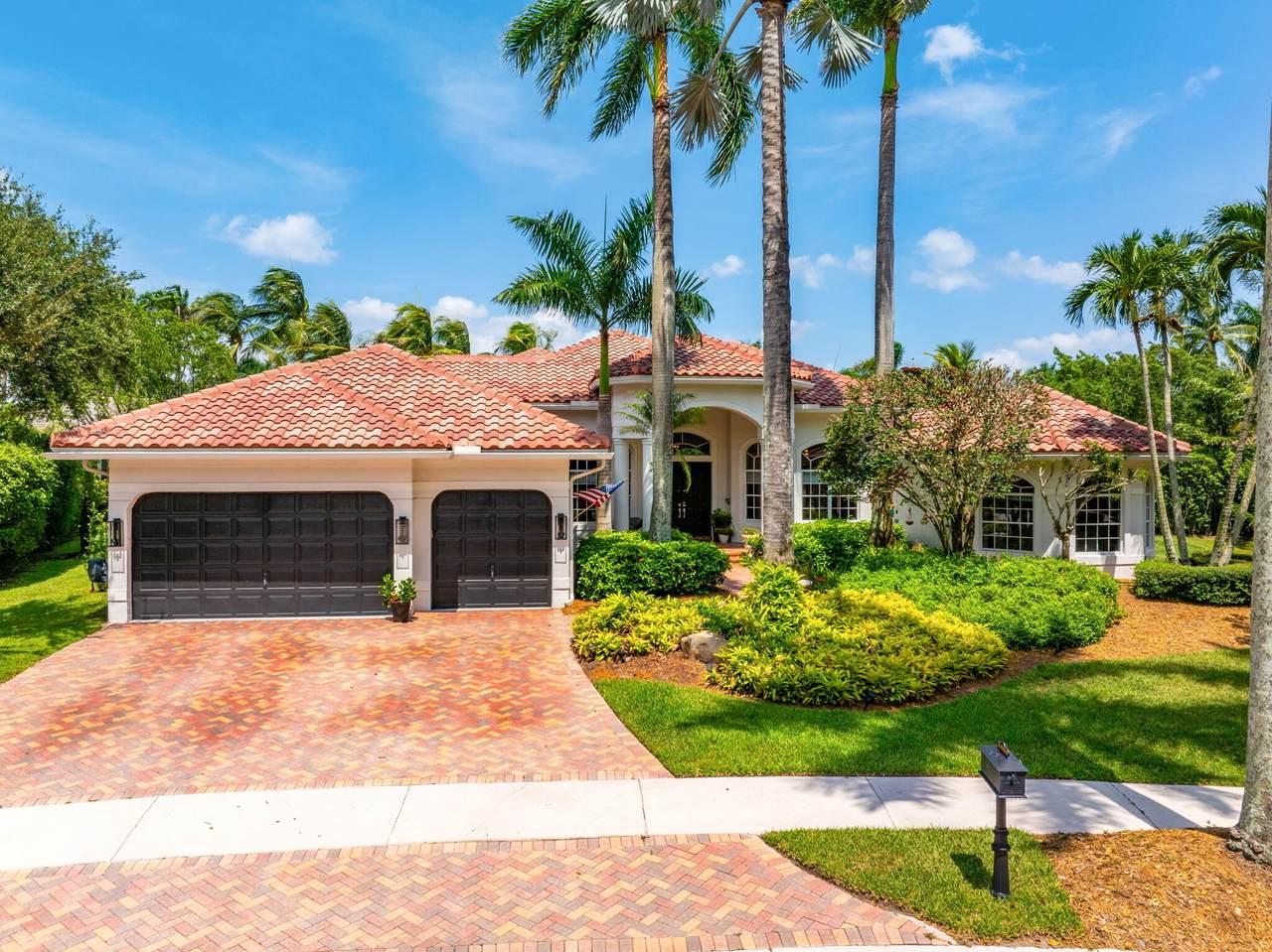 2480 Poinciana Lane - Photo 1