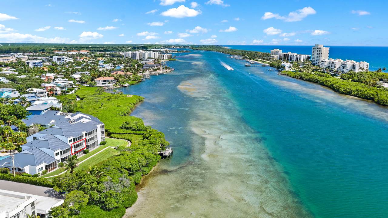 https://bt-photos.global.ssl.fastly.net/beaches/1280_boomver_1_B26056032-2.jpg