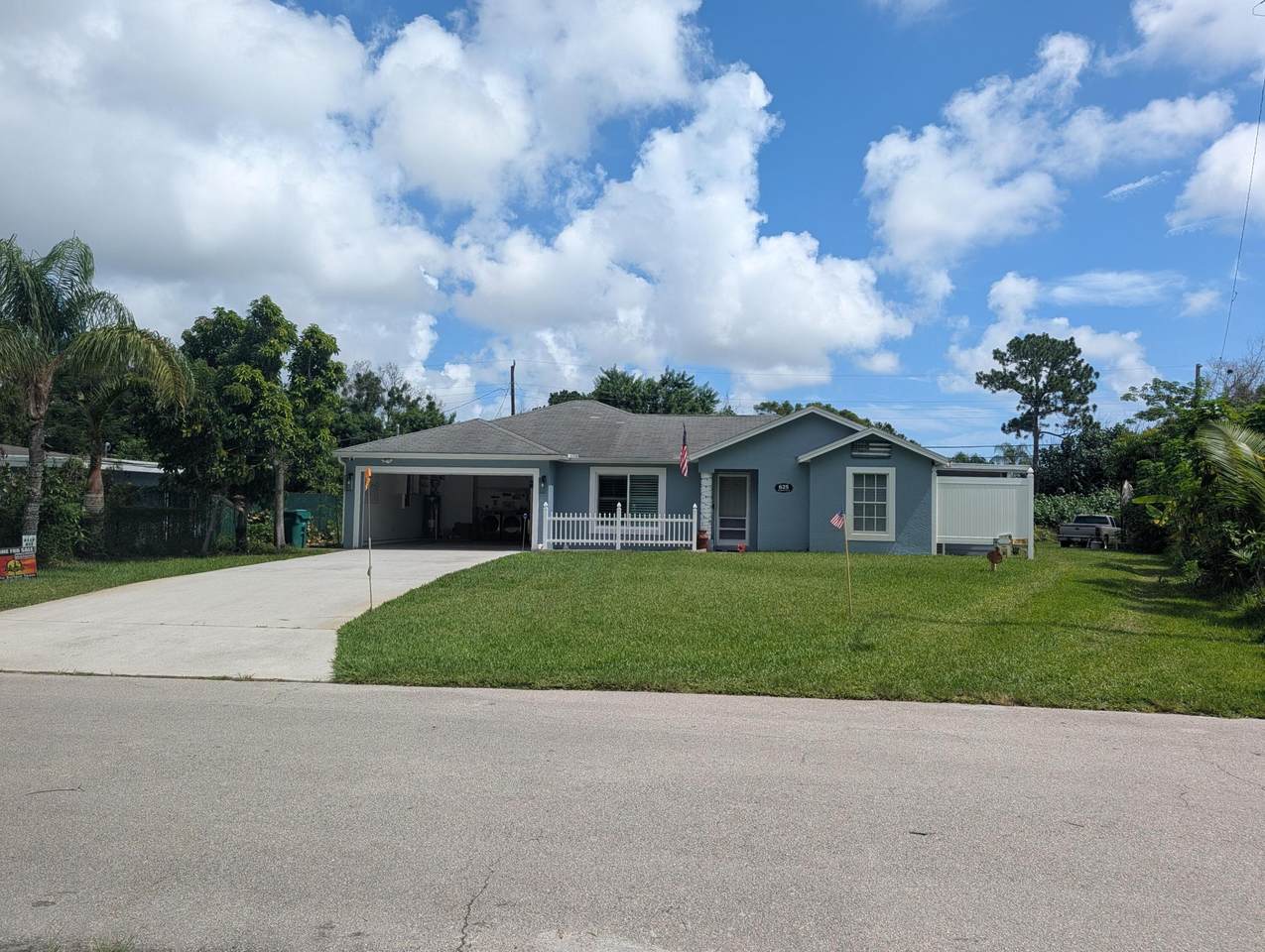 625 Coconut Avenue - Photo 1