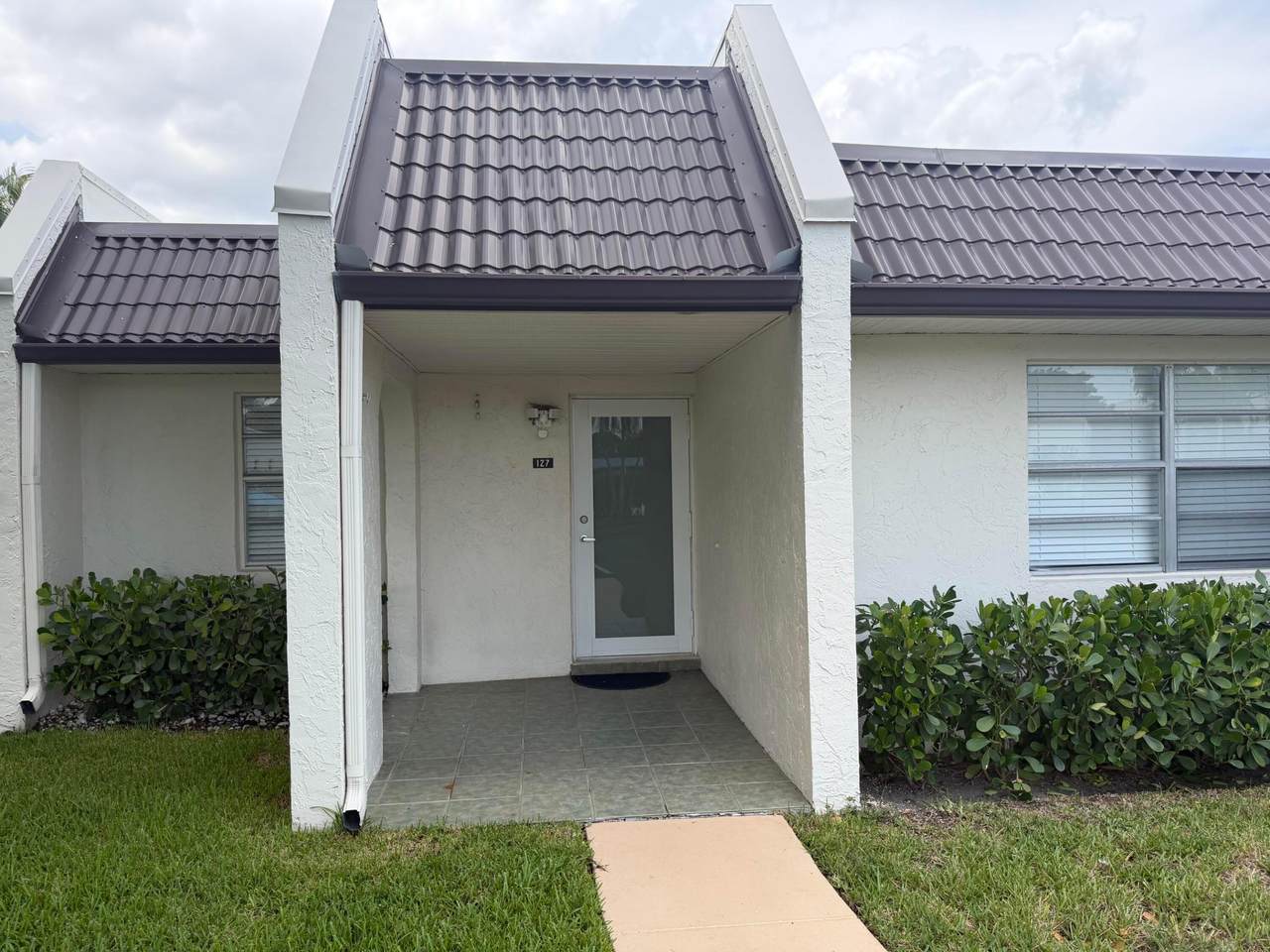127 Lake Rebecca Drive - Photo 1
