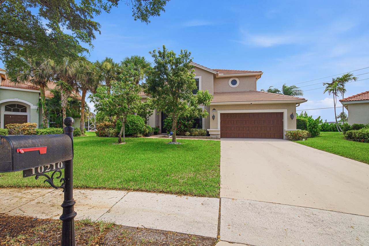 10210 Lexington Estates Boulevard - Photo 1
