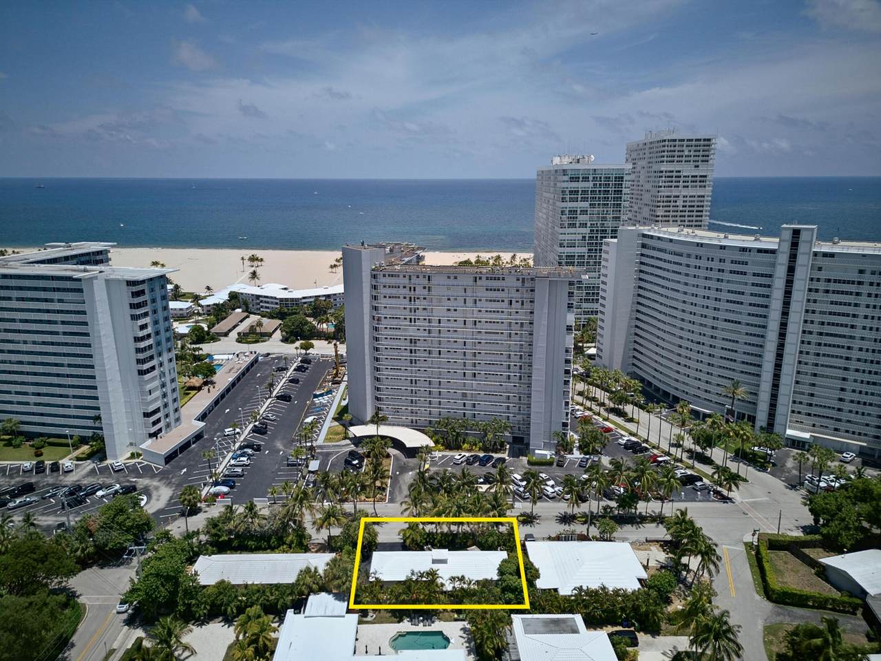 https://bt-photos.global.ssl.fastly.net/beaches/1280_boomver_1_B26056835-2.jpg