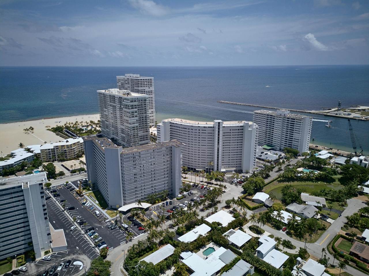 https://bt-photos.global.ssl.fastly.net/beaches/1280_boomver_1_B26056835-2.jpg