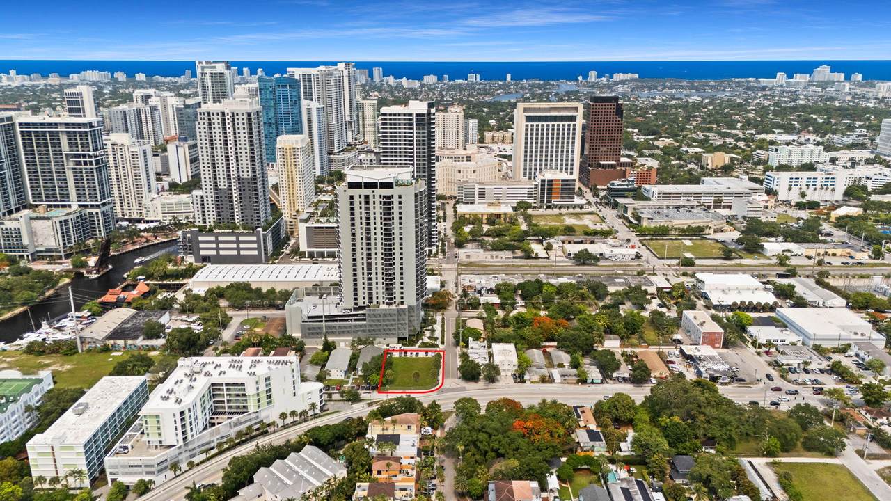 460 4TH Avenue - Photo 1