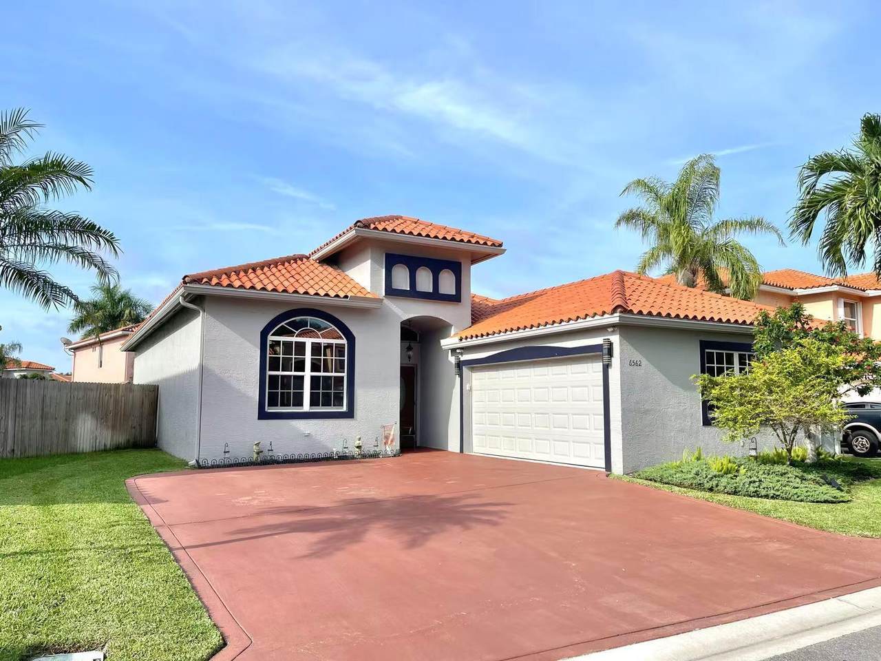 6562 Geneva Street - Photo 1