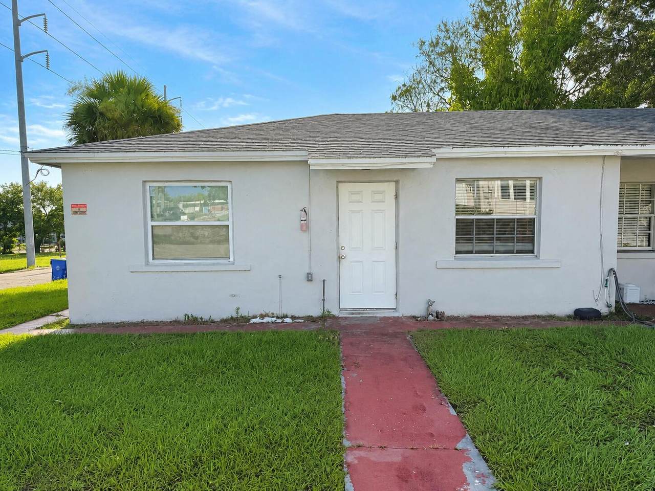 518 6th Street - Photo 1