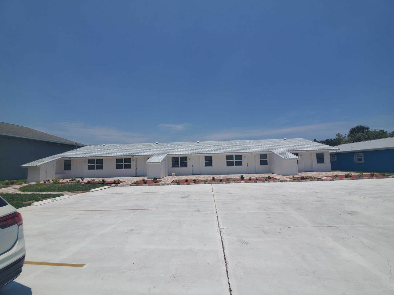 1240 Carlton Court - Photo 1