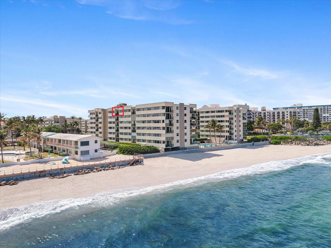 https://bt-photos.global.ssl.fastly.net/beaches/1280_boomver_1_B26057135-2.jpg