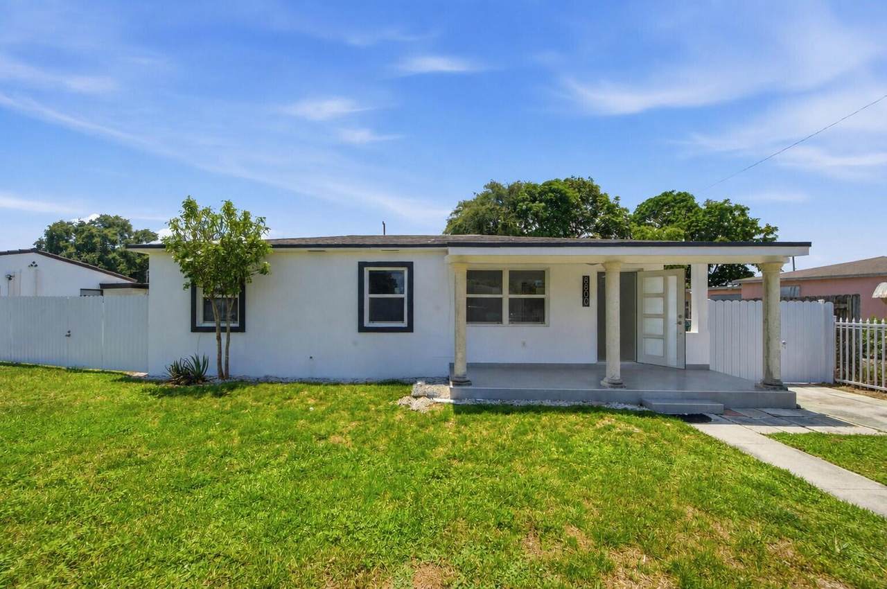 8800 33 Avenue Road - Photo 1