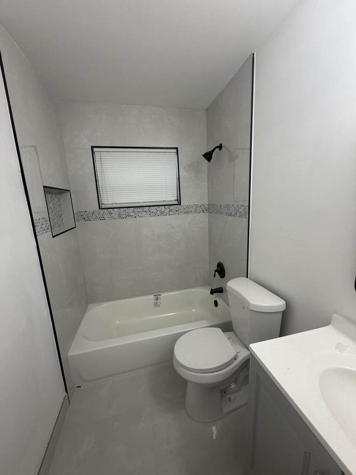 https://bt-photos.global.ssl.fastly.net/beaches/1280_boomver_1_B26057242-2.jpg