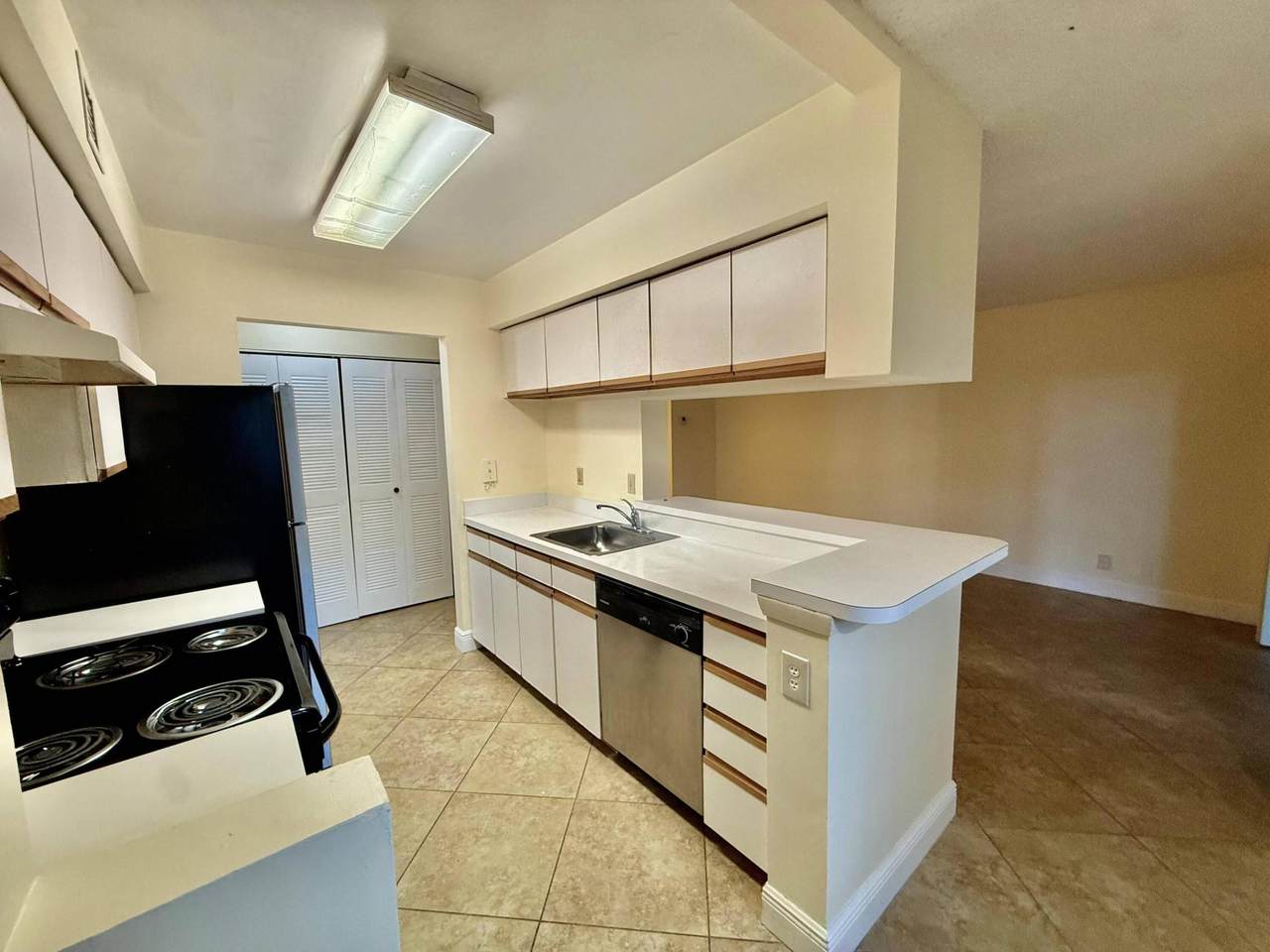 9777 Westview Drive - Photo 1