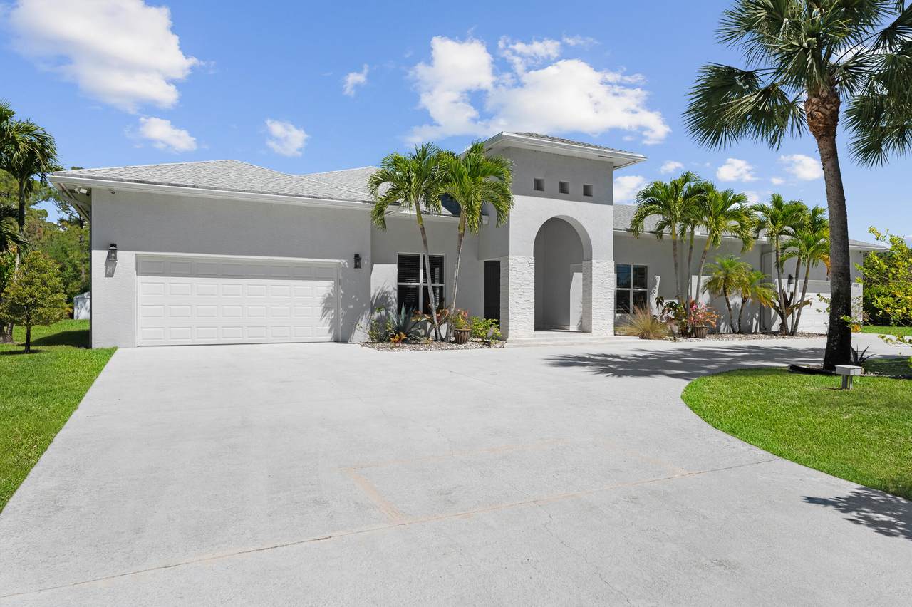 15503 Temple Boulevard - Photo 1