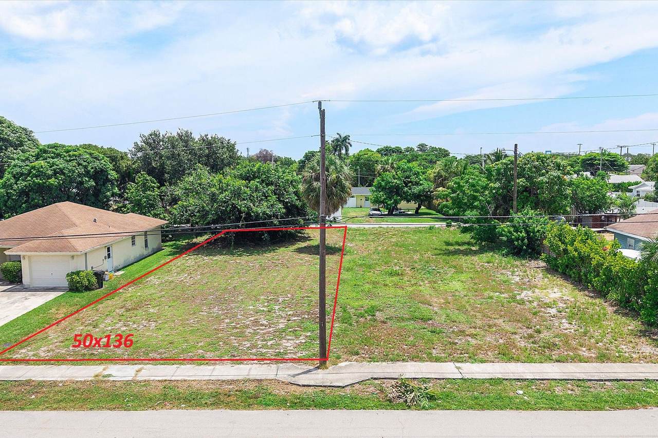 229 6th Avenue - Photo 1