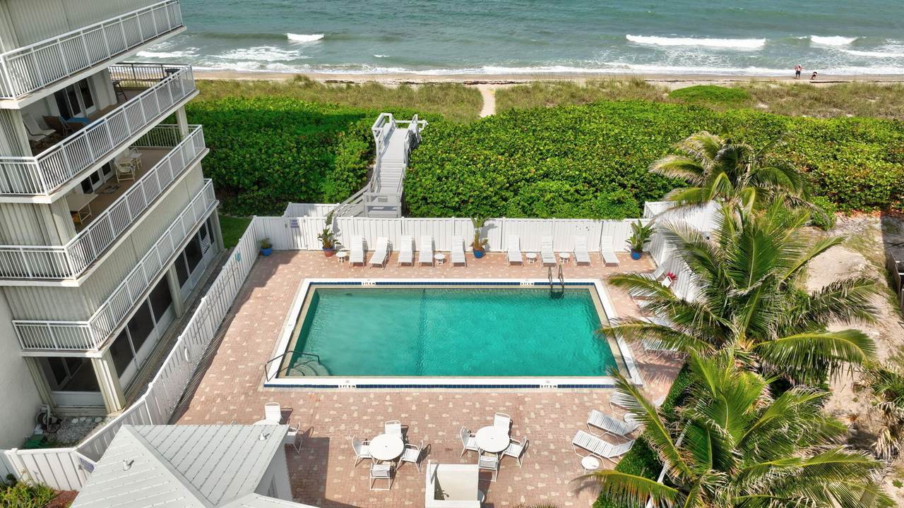 https://bt-photos.global.ssl.fastly.net/beaches/1280_boomver_1_B26057615-2.jpg