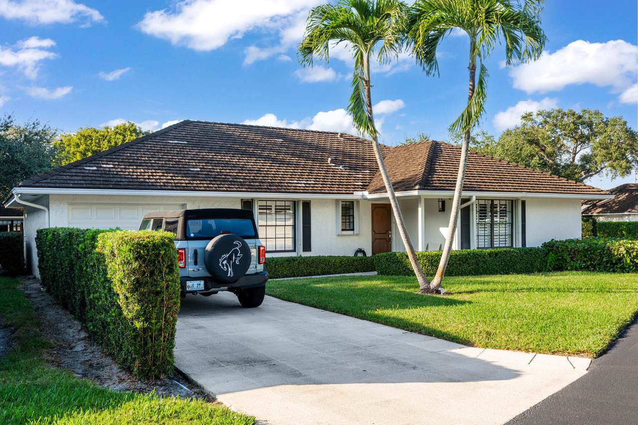 11340 Briarwood Place - Photo 1