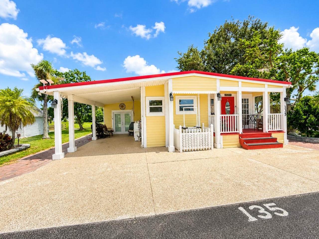 12470 138th Boulevard - Photo 1