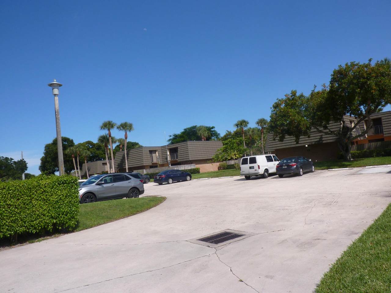 3203 32nd Way - Photo 1