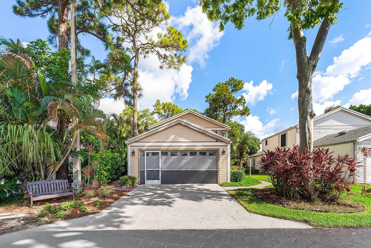 5601 Berry Blossom Way - Photo 1