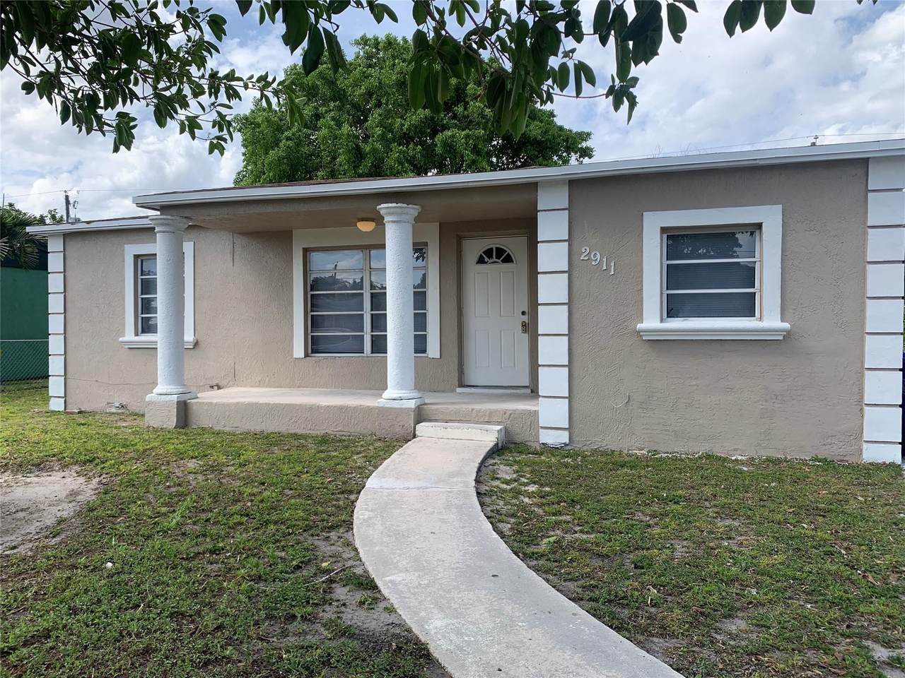 2911 7TH Street - Photo 1