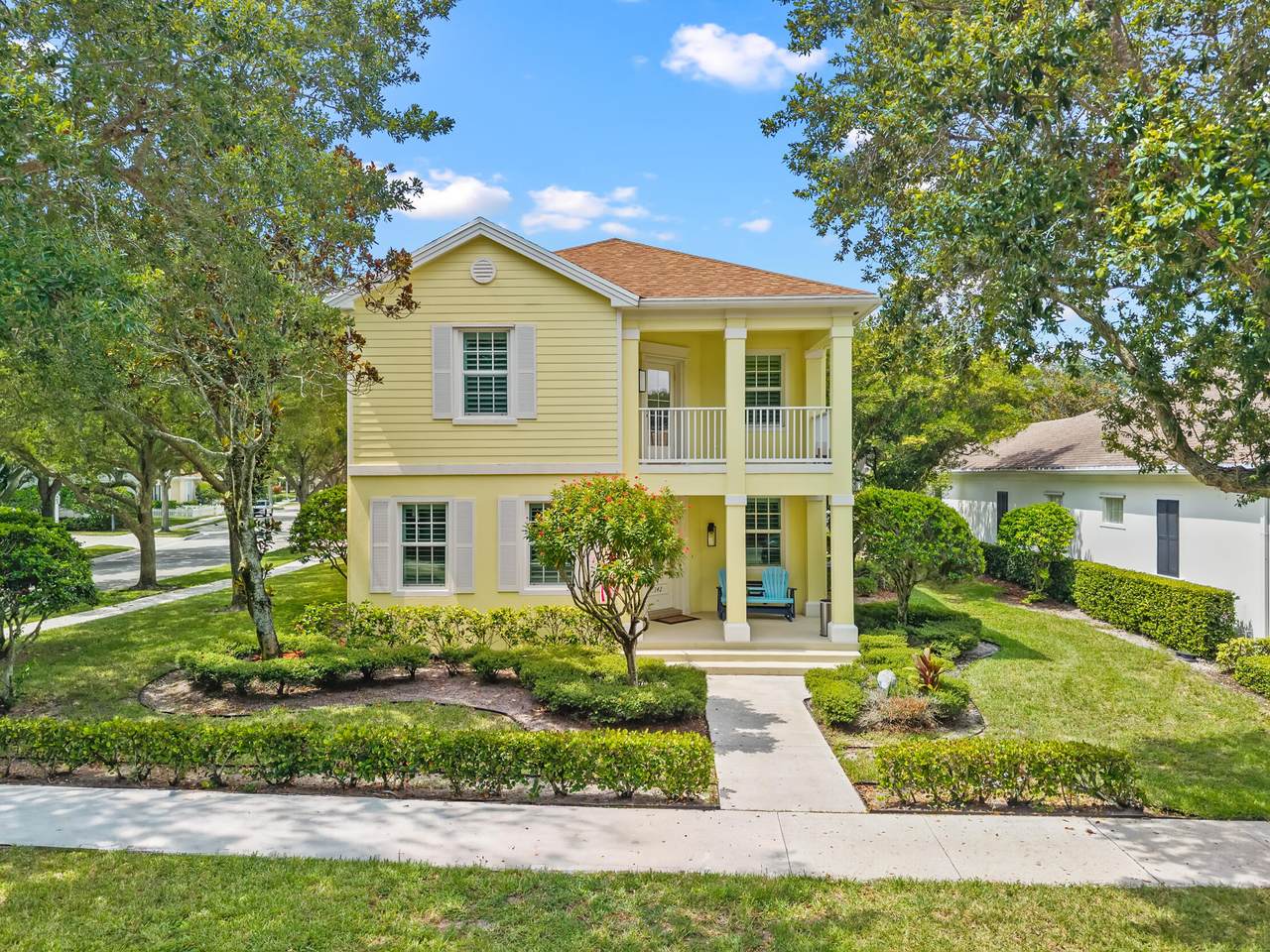142 Newcastle Drive - Photo 1