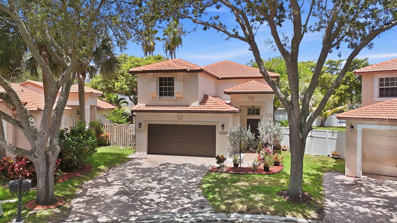 6261 38TH Drive - Photo 1