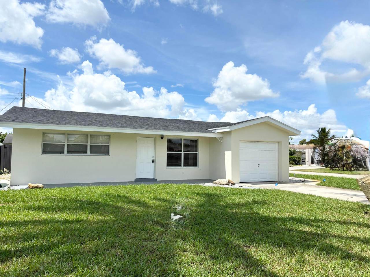 1142 Garnett Street - Photo 1