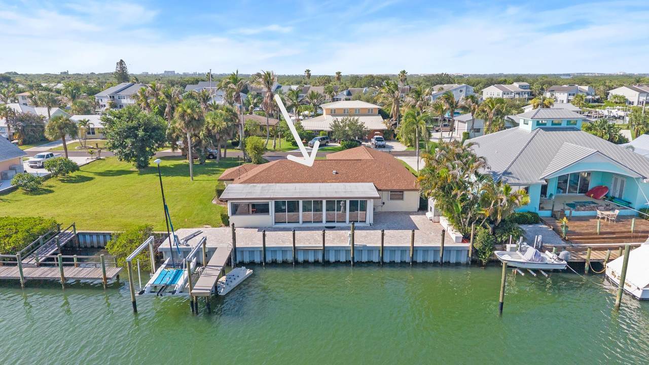 272 Bermuda Beach Drive - Photo 1