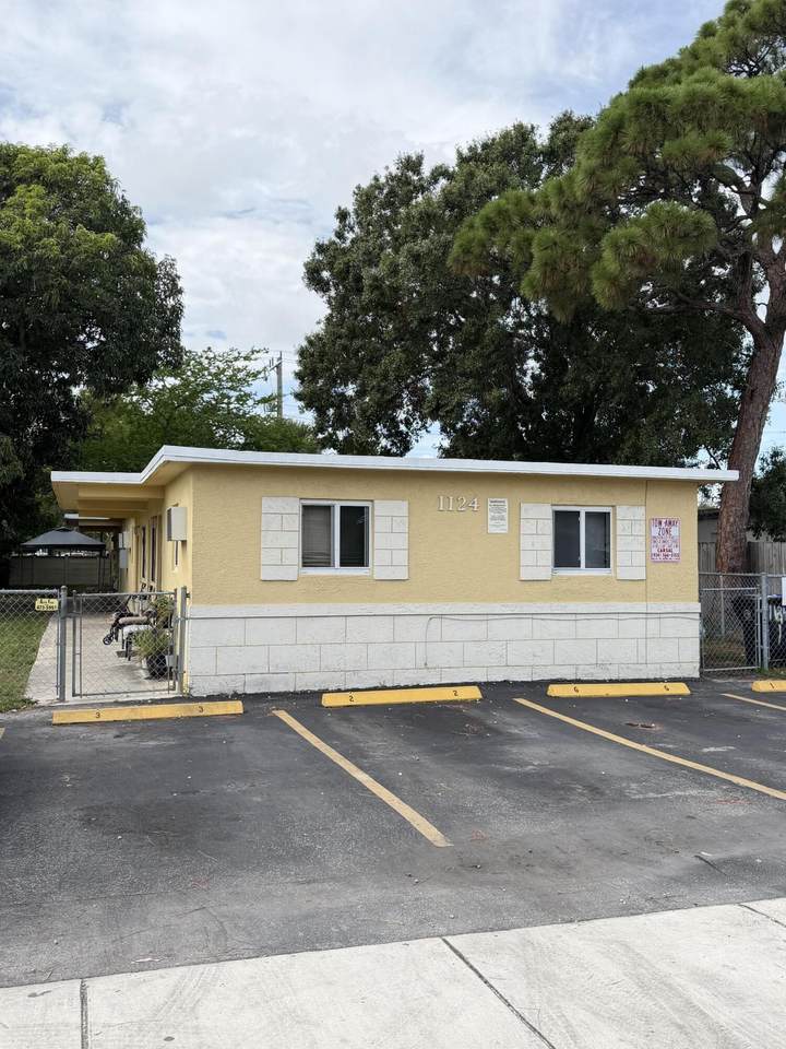 1124 2ND Street - Photo 1