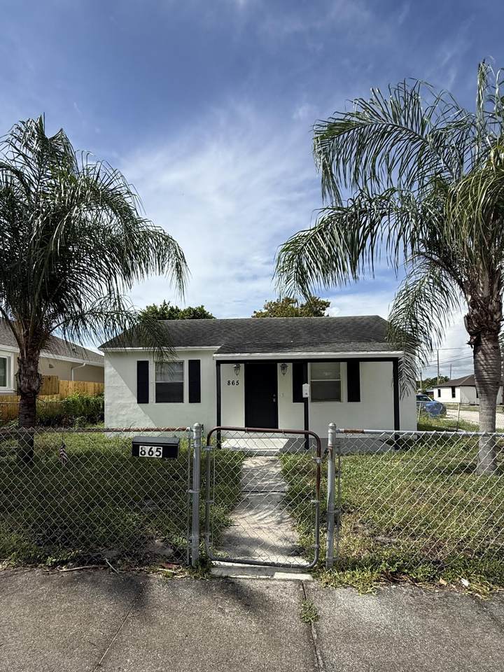 865 3RD Street - Photo 1