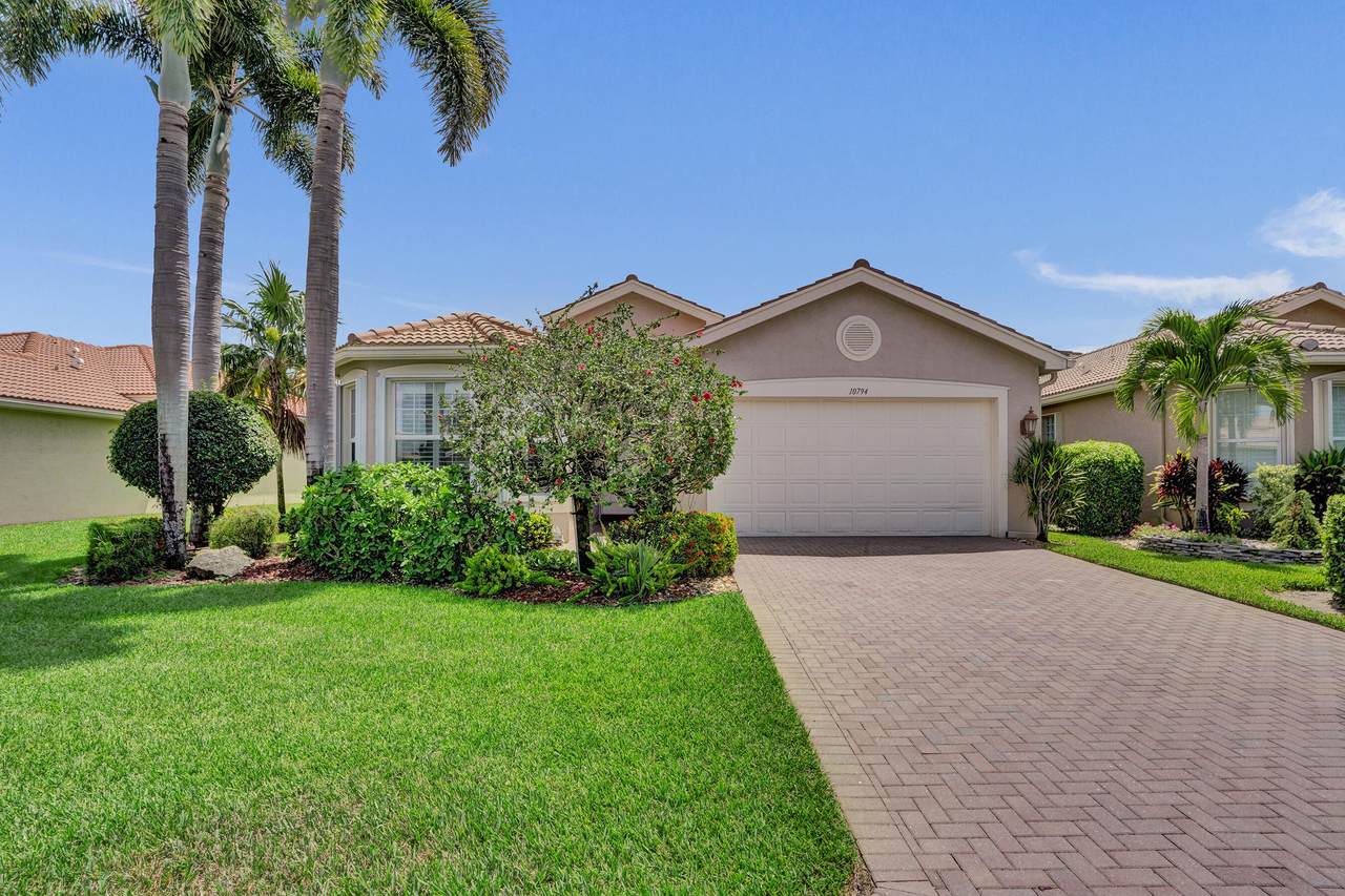 10794 Redlake Isle - Photo 1