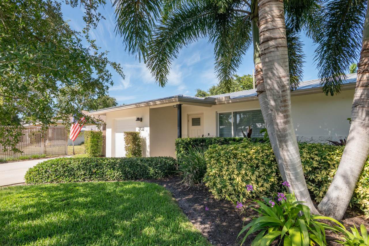 2702 6th Street - Photo 1
