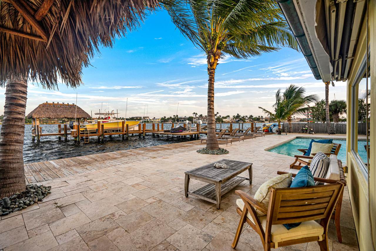 https://bt-photos.global.ssl.fastly.net/beaches/1280_boomver_1_B26058975-2.jpg