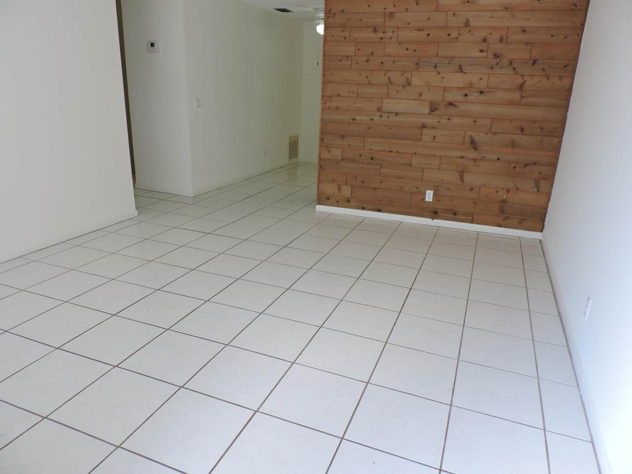https://bt-photos.global.ssl.fastly.net/beaches/1280_boomver_1_B26058992-2.jpg