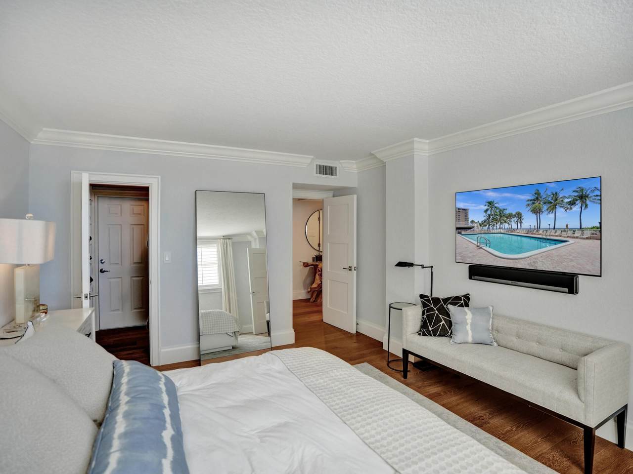 1051 Hillsboro Mile - Photo 1