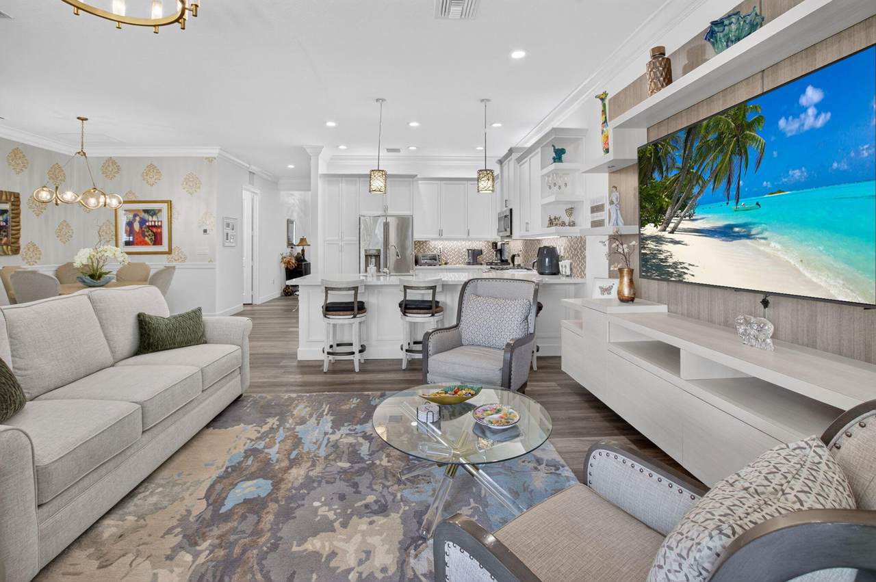 https://bt-photos.global.ssl.fastly.net/beaches/1280_boomver_1_B26059120-2.jpg