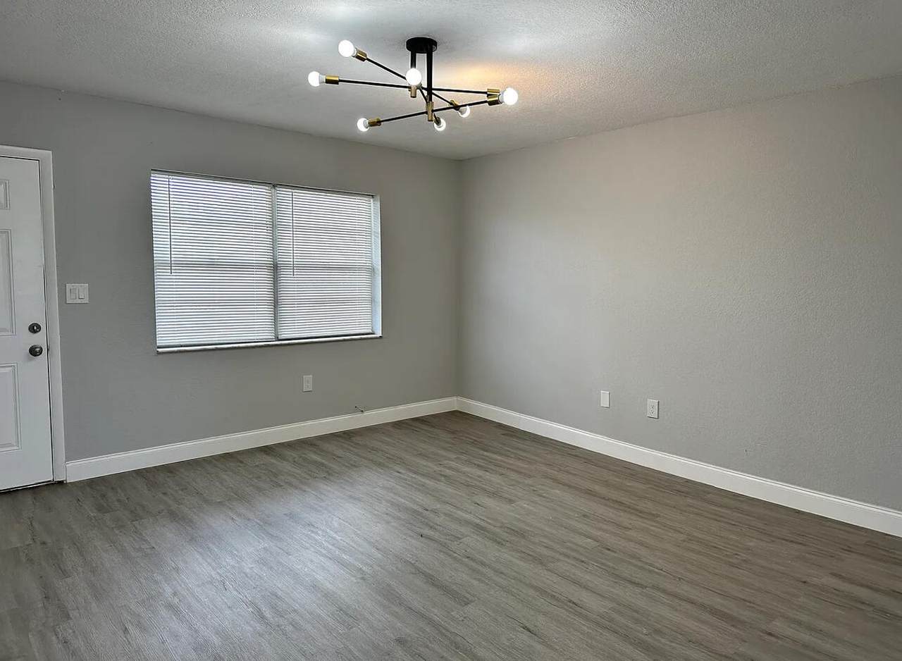 110 7TH Street - Photo 1